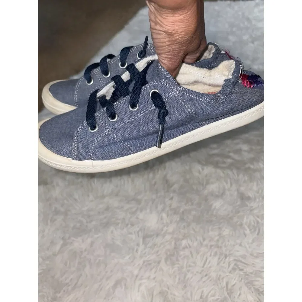 Time & Tru Women’s 6.5 Classic Blue Slip On Sneakers. Flexible, Comf, Cute
